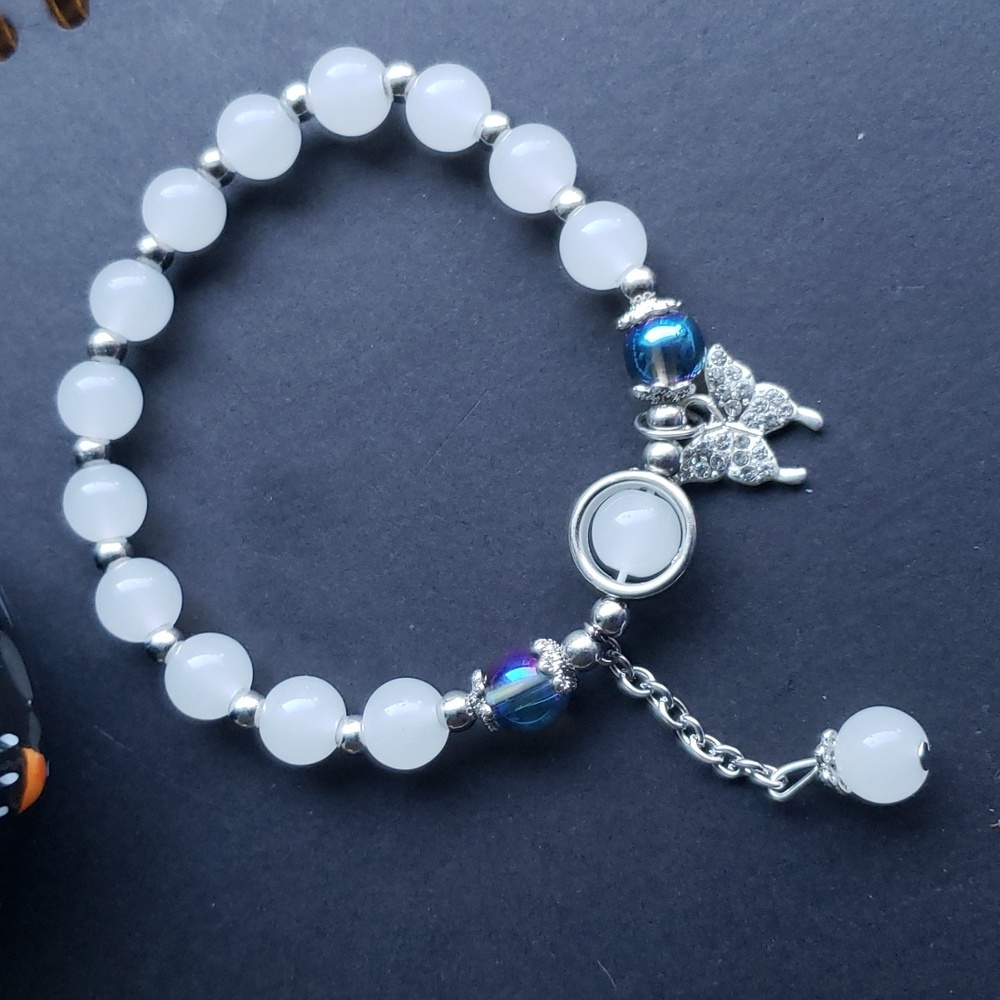 2/$30 Cats Eye Stone Butterfly Elastic Stretch Bracelet. NWT